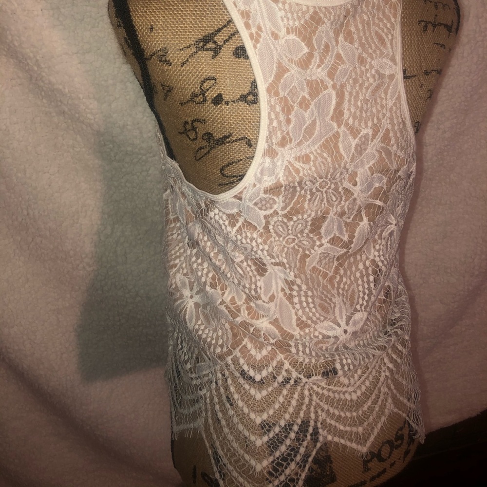 EXPRESS Laced Top - Picture 3 of 4